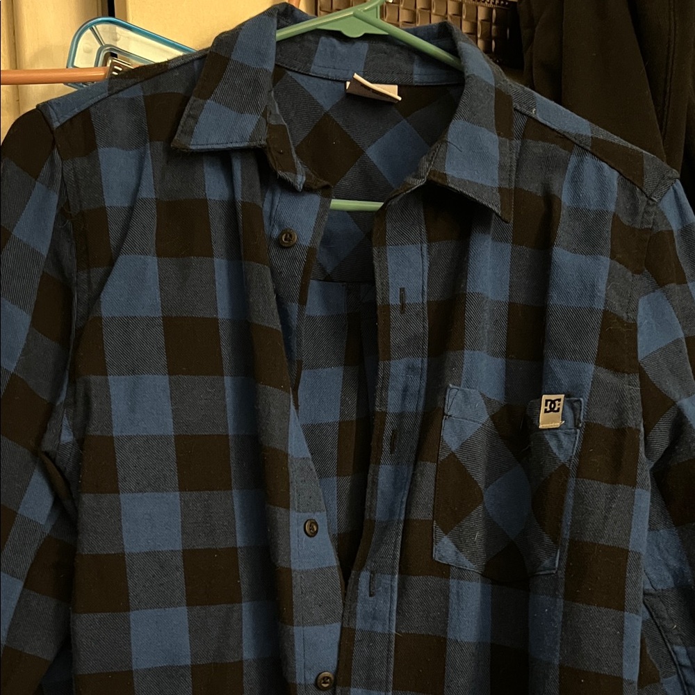 DC Men's Plaid Shirt in Blue and Black